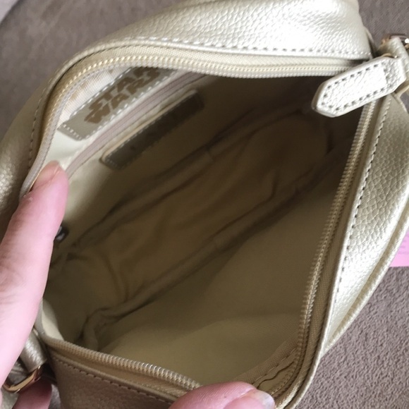 Brand New Danielle Nicole Star Wars Mandalorian Baby Yoda Grogu Crossbody Purse - Picture 13 of 14